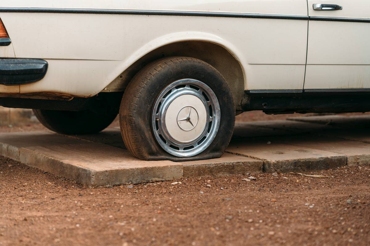How Credit Roadside Towing Can Save You From Costly Breakdowns